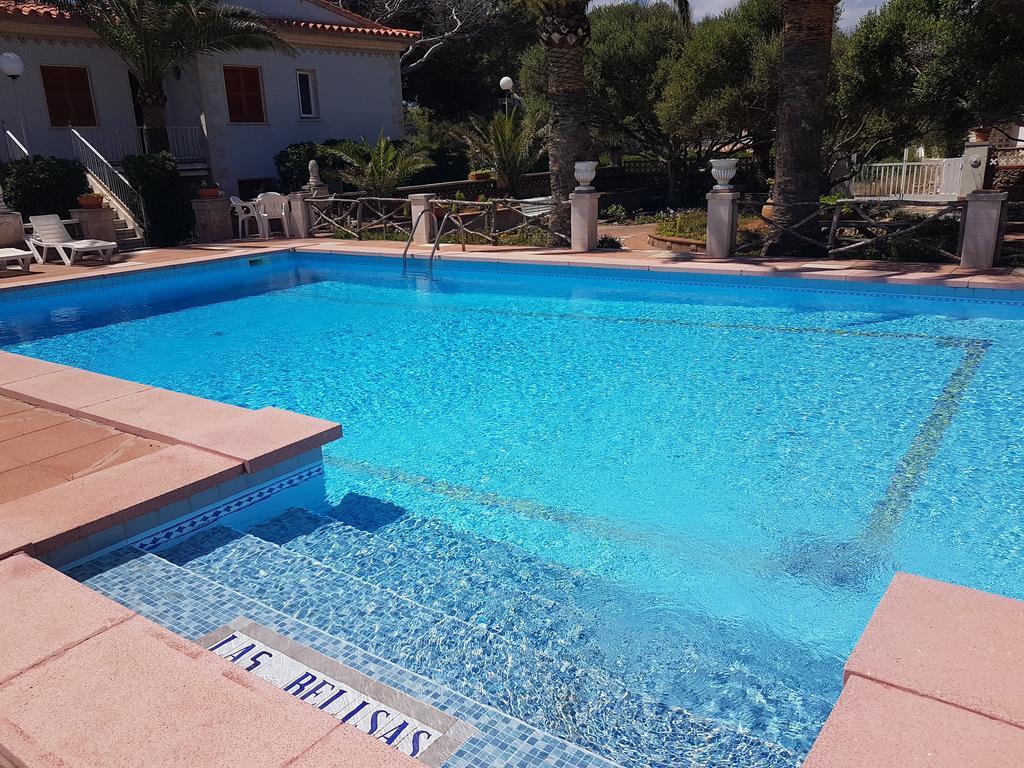 Las Belisas - Apartamentos Arenal d'en Castell Luaran gambar