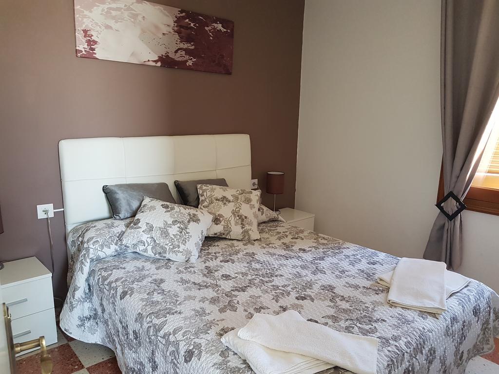 Las Belisas - Apartamentos Arenal d'en Castell Luaran gambar